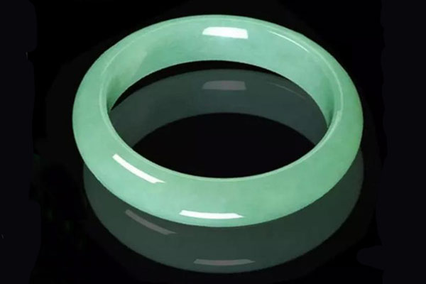 多口径分光测色仪量化翡翠的颜色代替人眼主观测色